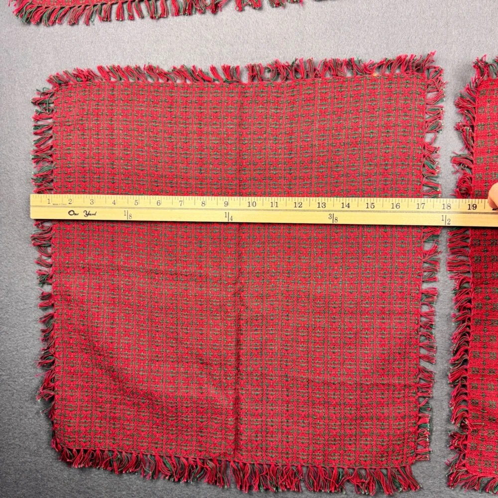 N/A square red